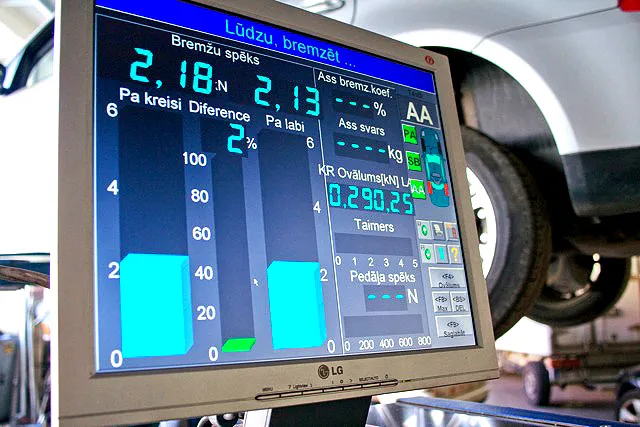 Ritošo daļu serviss — detaļu nomaiņa