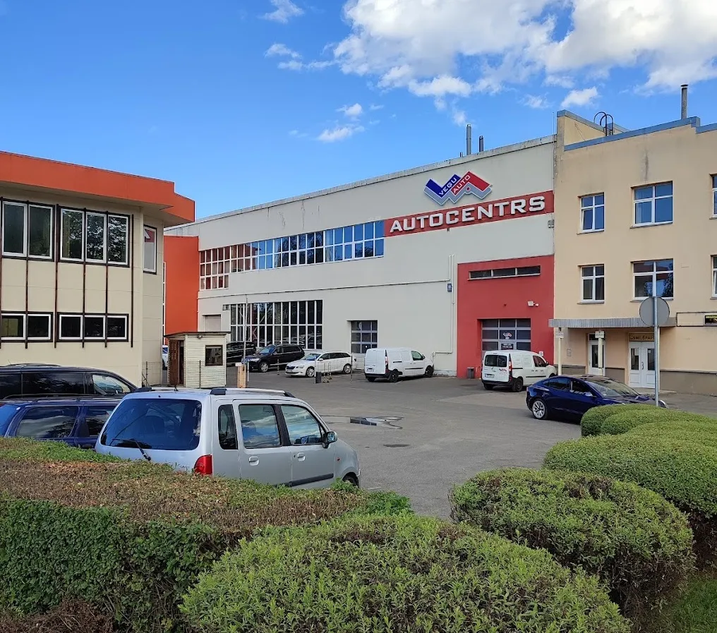 Vegu Auto autoserviss — ēka Rīgā, Vienības gatve 18a